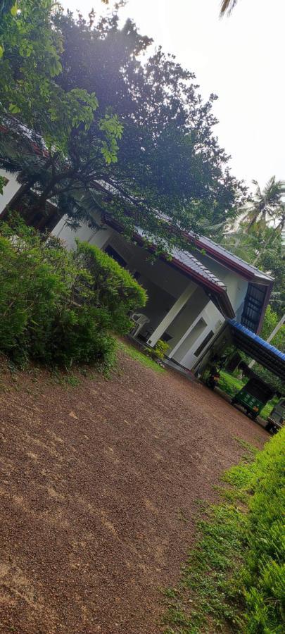 Sunset Villa Negombo Dış mekan fotoğraf