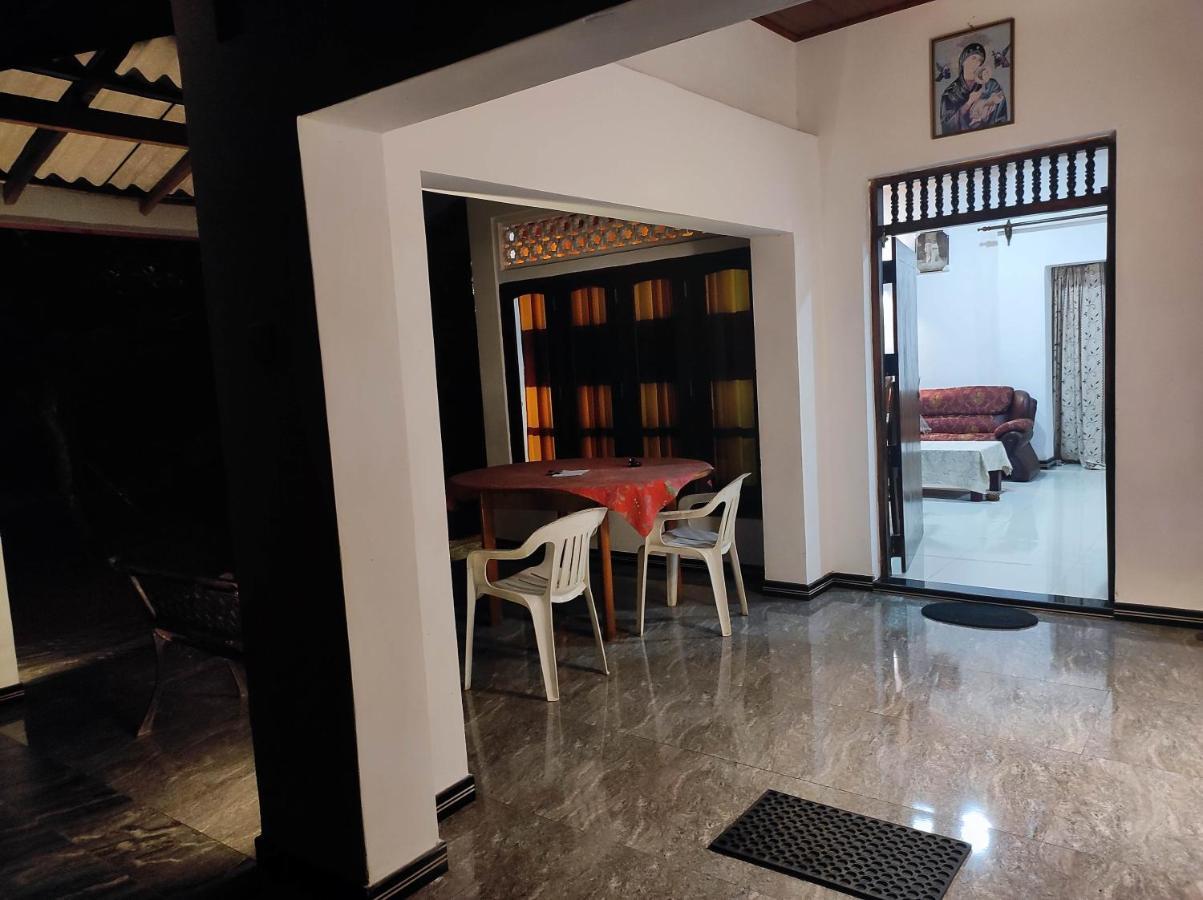 Sunset Villa Negombo Dış mekan fotoğraf